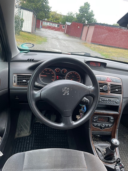 Peugeot 307 9 of 9