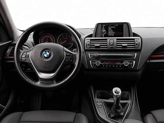 BMW 120d 9 of 11
