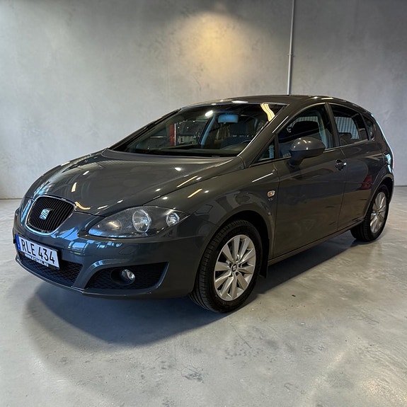Seat Leon 2 of 14