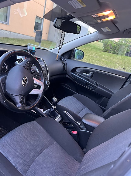 Kia Ceed 5 of 5