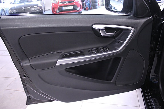 Volvo V60 9 of 25