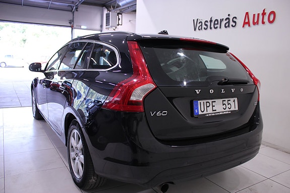 Volvo V60 6 of 25