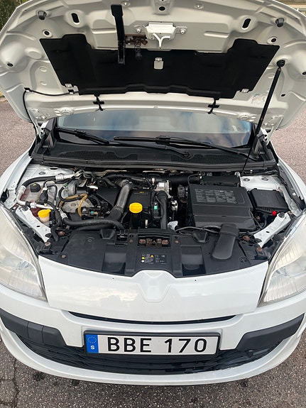 Renault Megane III 9 of 17