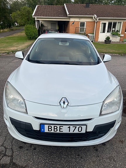 Renault Megane III 10 of 17