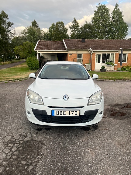 Renault Megane III 4 of 17