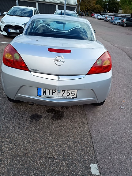 Opel Tigra 2 of 2