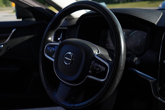 Volvo V90 Cross Country 15 of 30
