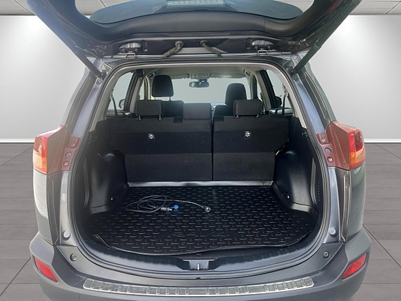 Toyota RAV4 10 of 10