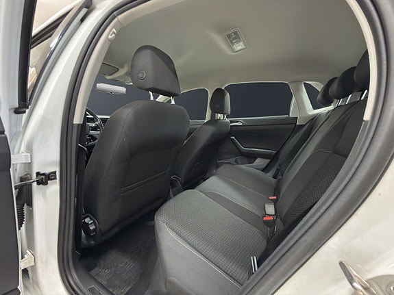 Volkswagen Polo 9 of 16
