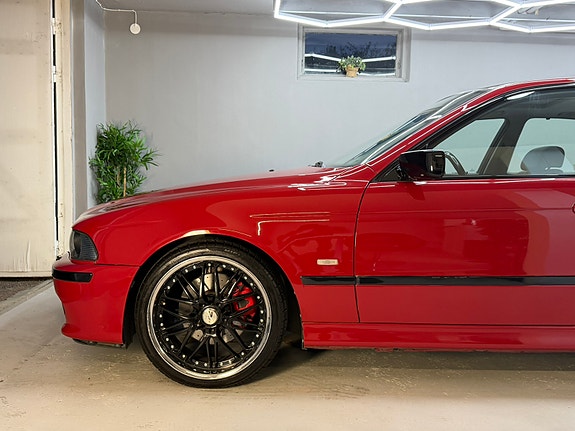 BMW 540i 3 of 10