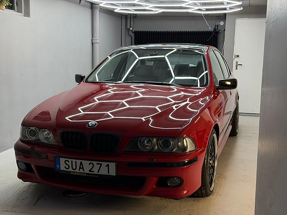 BMW 540i 2 of 10