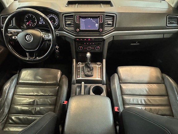 Volkswagen Amarok 11 of 22