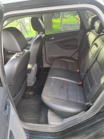 Ford Focus 14 of 19