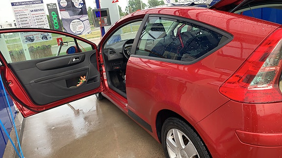 Citroen C4 8 of 12