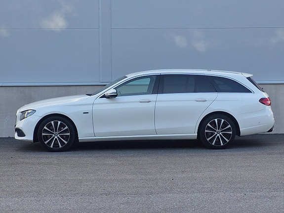 Mercedes-Benz E300 de 5 of 16