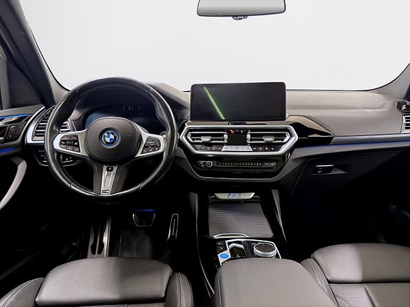 BMW iX3 11 of 21