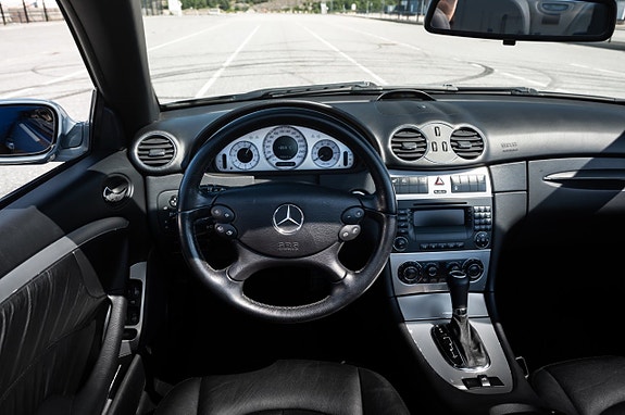 Mercedes-Benz CLK280 23 of 30