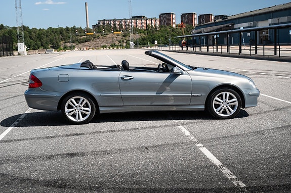 Mercedes-Benz CLK280 17 of 30