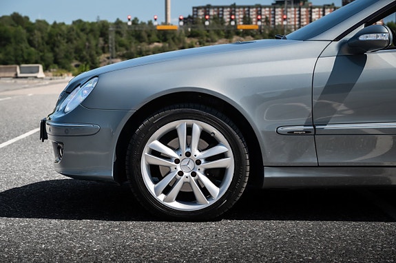 Mercedes-Benz CLK280 6 of 30