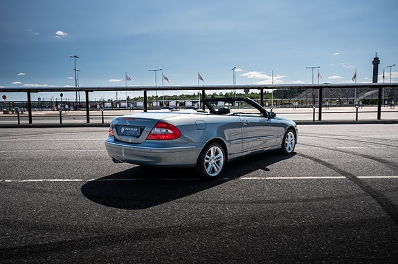 Mercedes-Benz CLK280 15 of 30