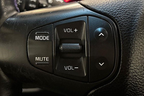 Kia Carens 23 of 27