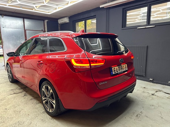 Kia Ceed 3 of 17