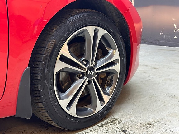 Kia Ceed 17 of 17