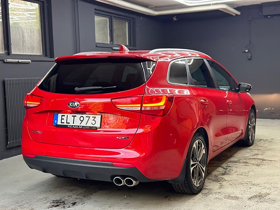 Kia Ceed 4 of 17