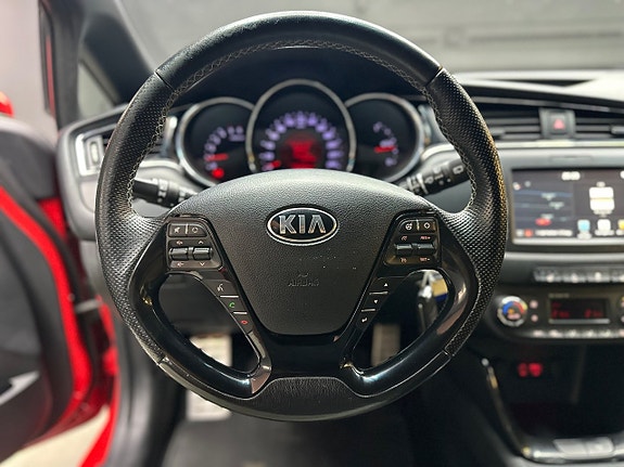 Kia Ceed 10 of 17