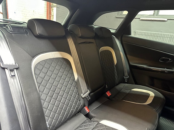 Kia Ceed 8 of 17