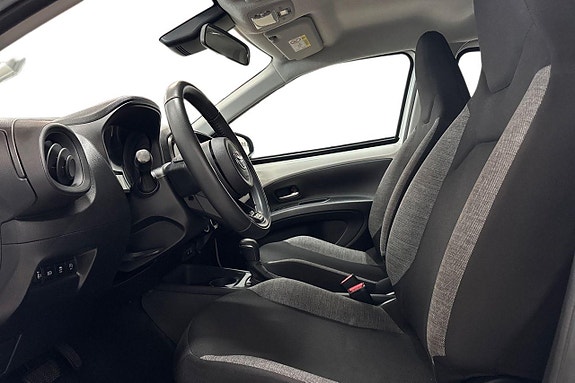 Toyota Aygo X 13 of 21