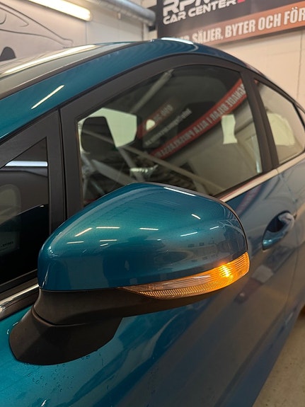 Ford Fiesta 13 of 21