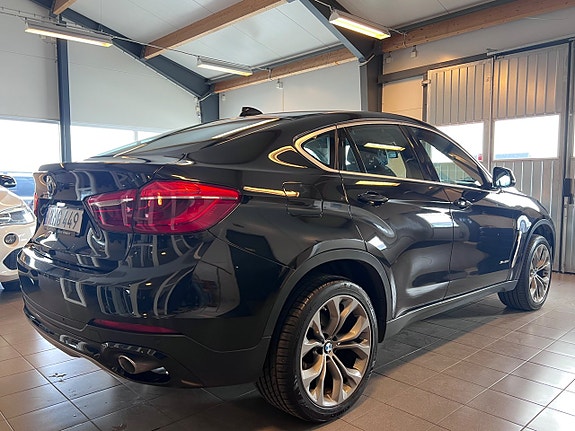 BMW X6 2 of 16