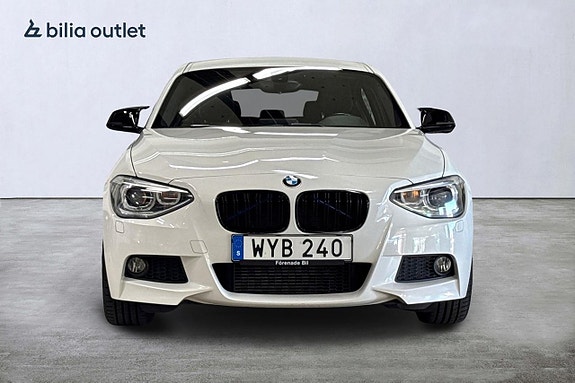 BMW 116i 3 of 22