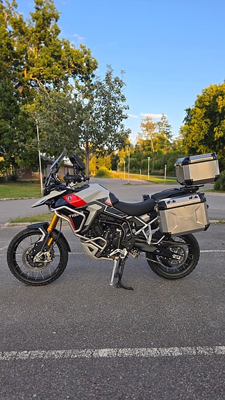 Triumph TIGER 900 RALLY PRO 2 of 9