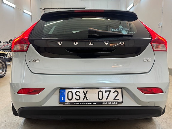 Volvo V40 7 of 24