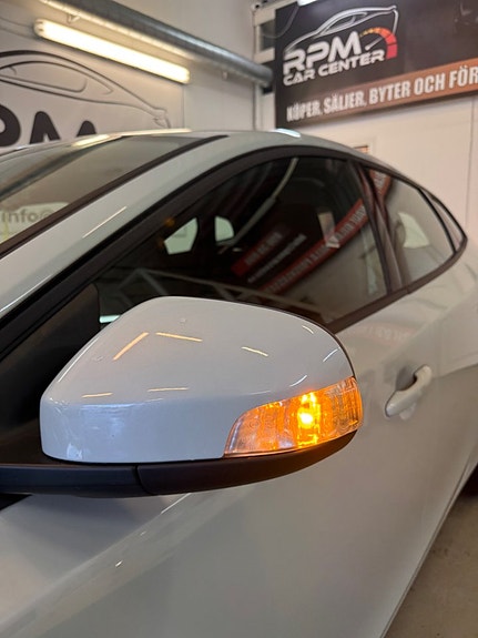Volvo V40 8 of 24