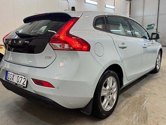 Volvo V40 6 of 24