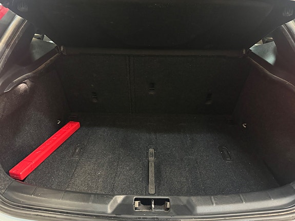 Volvo V40 24 of 24
