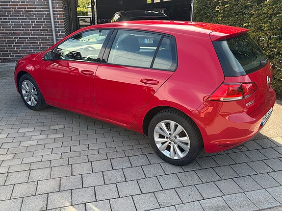 Volkswagen Golf VII 6 of 16