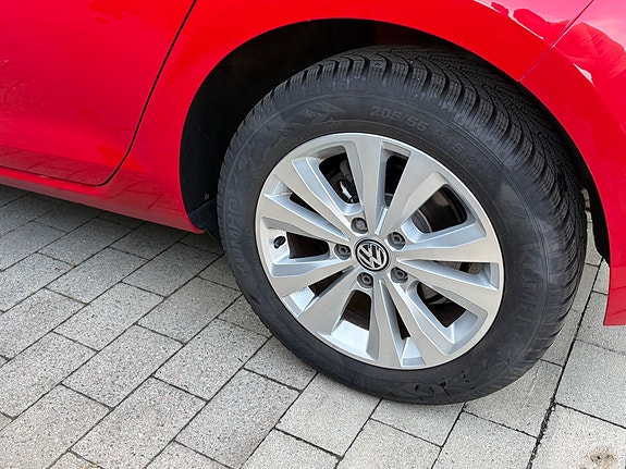 Volkswagen Golf VII 10 of 16