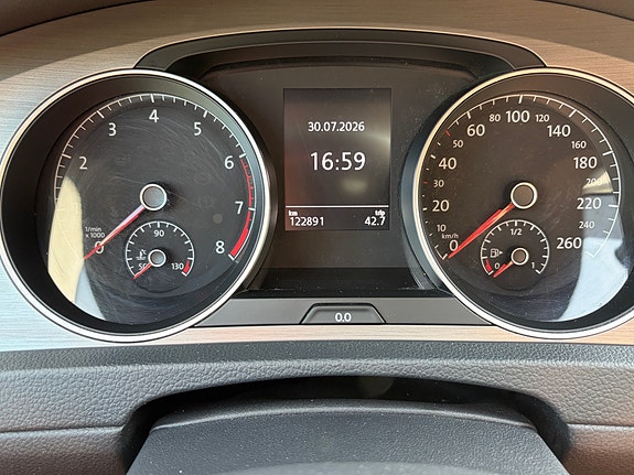 Volkswagen Golf VII 13 of 16