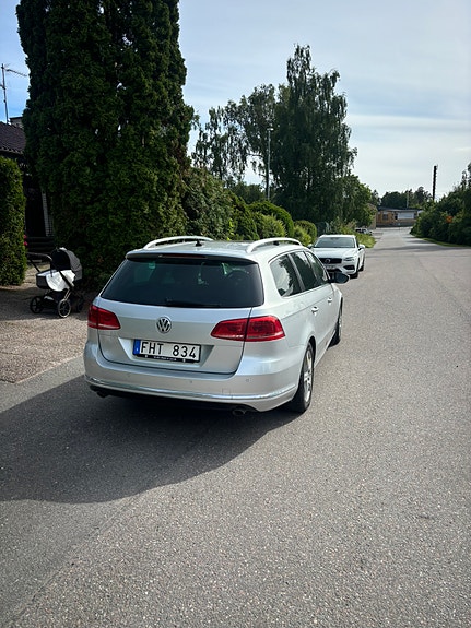 Volkswagen Passat 3 of 10