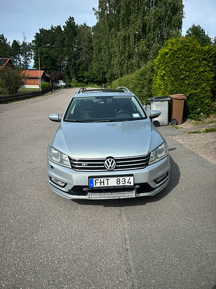 Volkswagen Passat 2 of 10