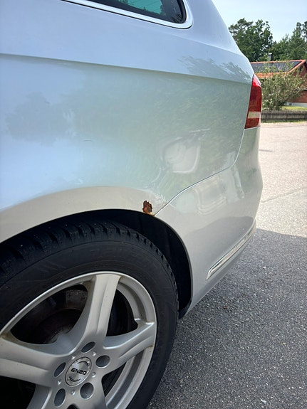 Volkswagen Passat 7 of 10