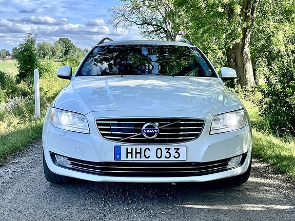 Volvo V70 6 of 16