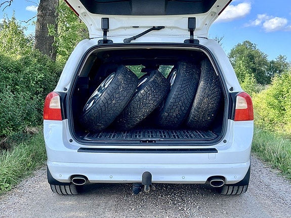 Volvo V70 7 of 16