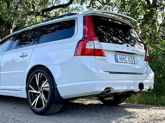 Volvo V70 5 of 16