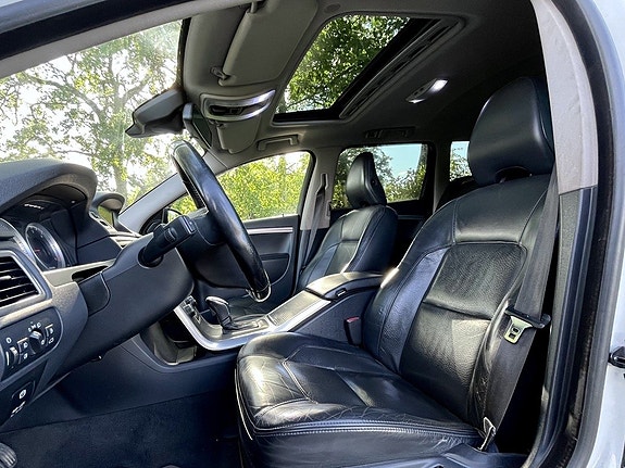 Volvo V70 10 of 16