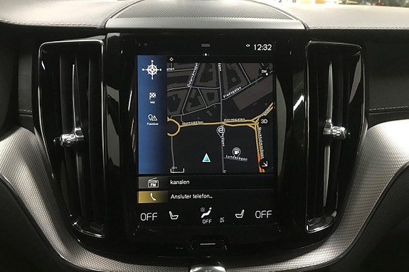 Volvo XC60 20 of 29
